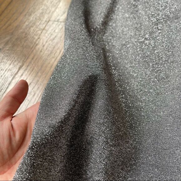 Dynamite Silver Sparklr Midi Skirt Sz M Shiny Soft Fabric & Chic Wedding - Picture 4 of 5